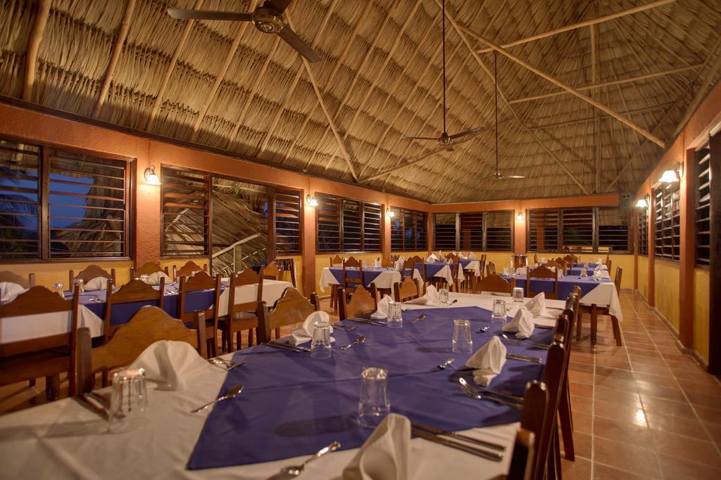 Windy Hill Resort San Ignacio Exteriör bild